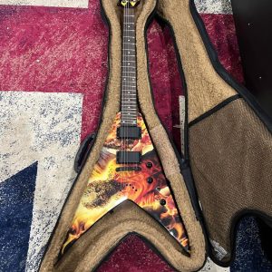Guitarra Dean Dave Mustaine End Game + Case Solidsound