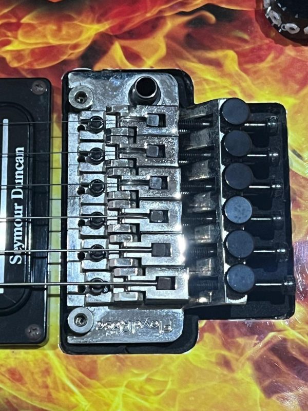 GUITARRA DEAN RAZORBACK - EXPLOSION W/CASE - Imagem 5